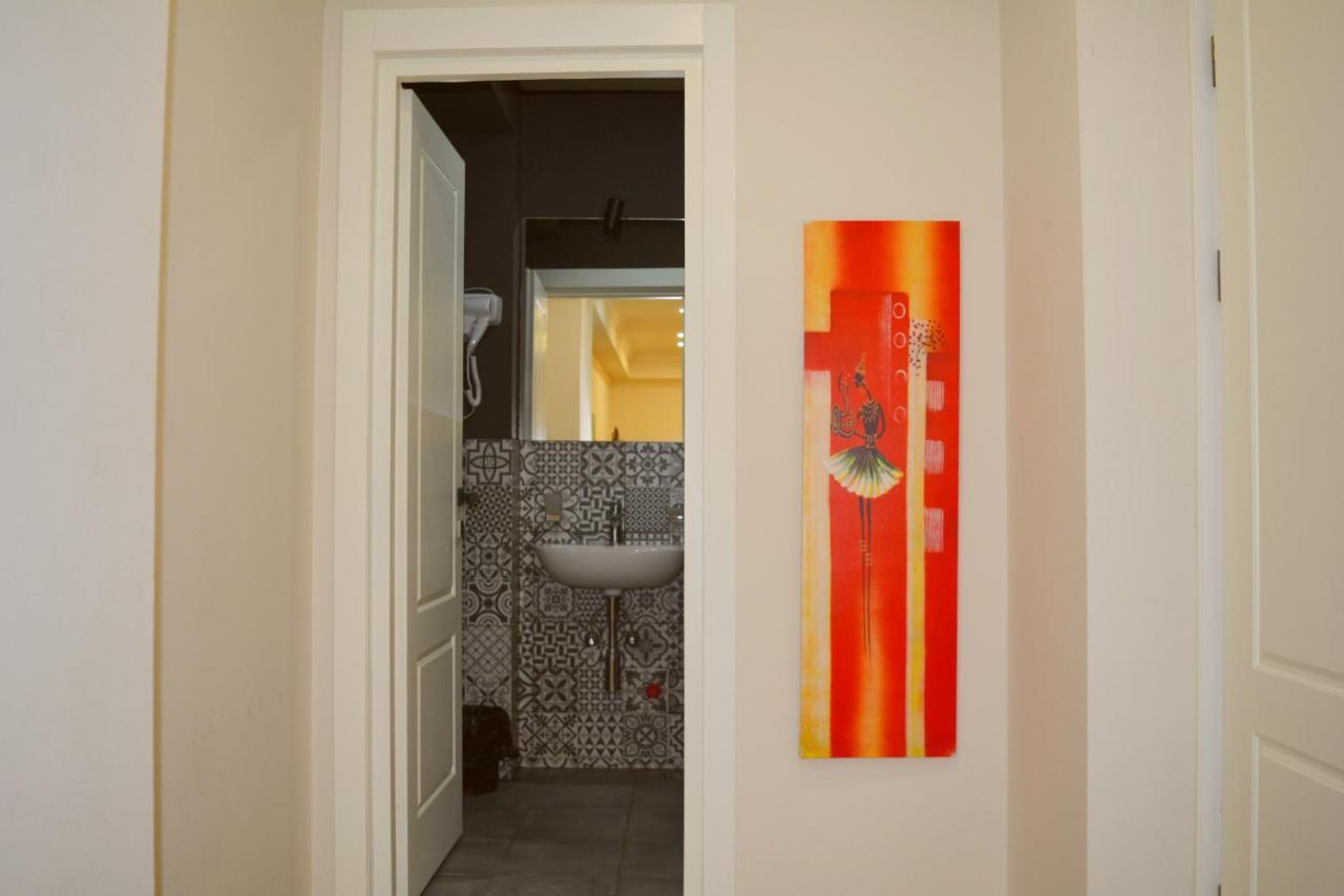 Apartment Near Pirimze Tbilisi Luaran gambar